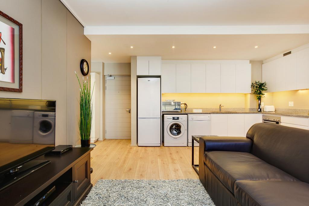 The Odyssee 409 Cape Town Exterior foto