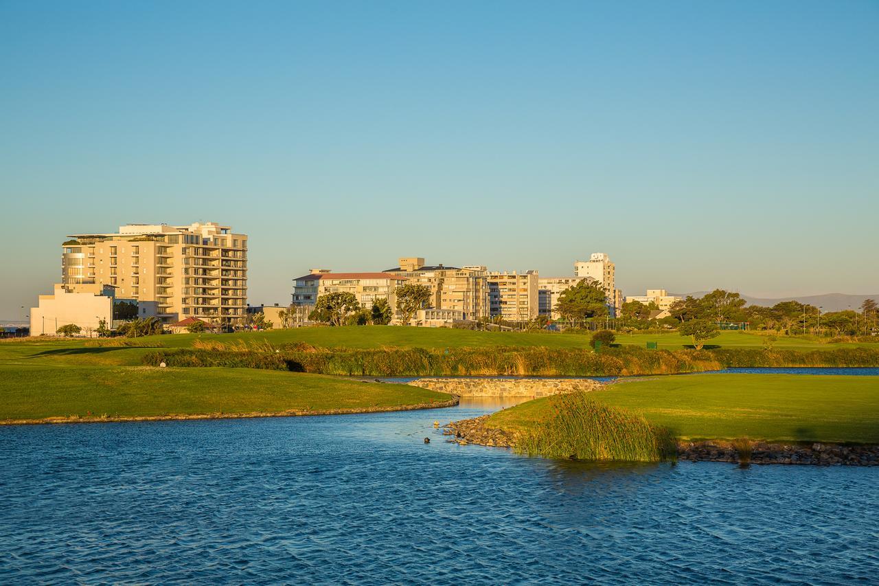 The Odyssee 409 Cape Town Exterior foto