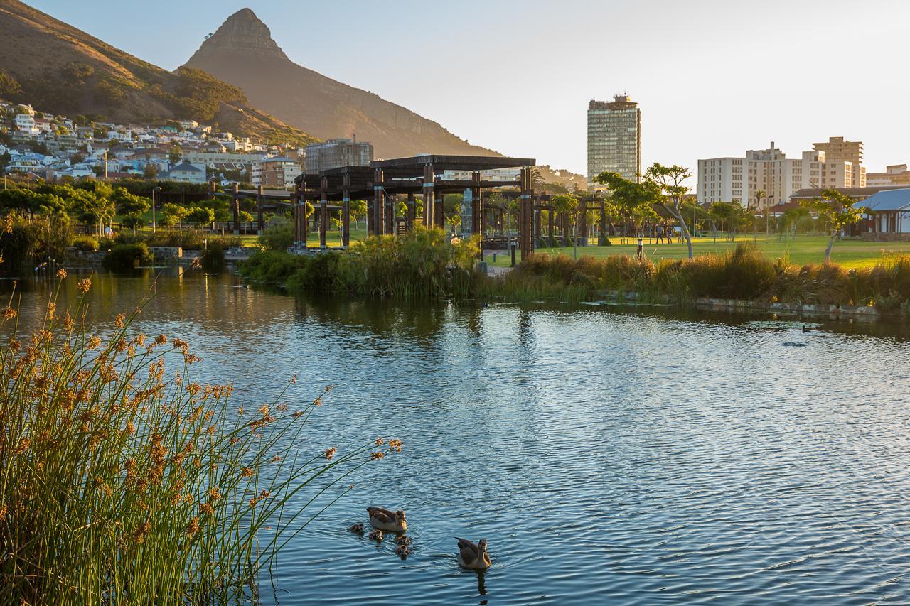 The Odyssee 409 Cape Town Exterior foto