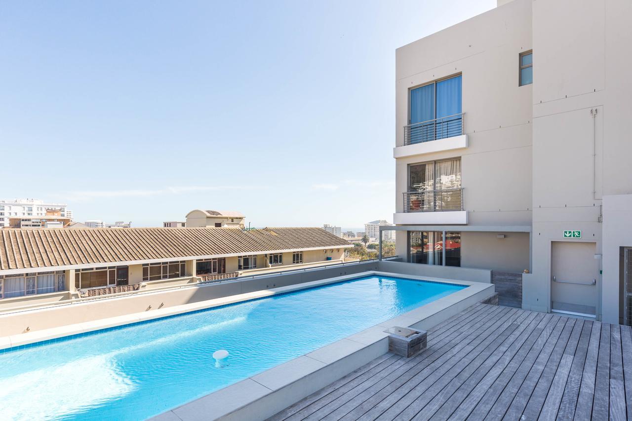 The Odyssee 409 Cape Town Exterior foto